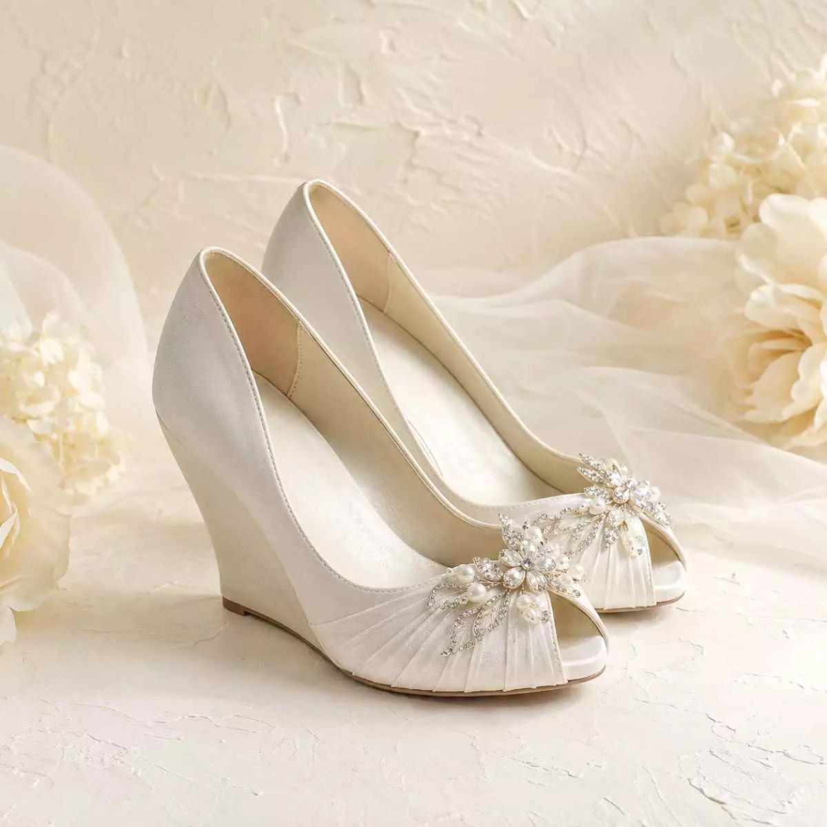 Cara Memilih Model, Tinggi Hak, dan Warna High Heels Wedding yang Tepat